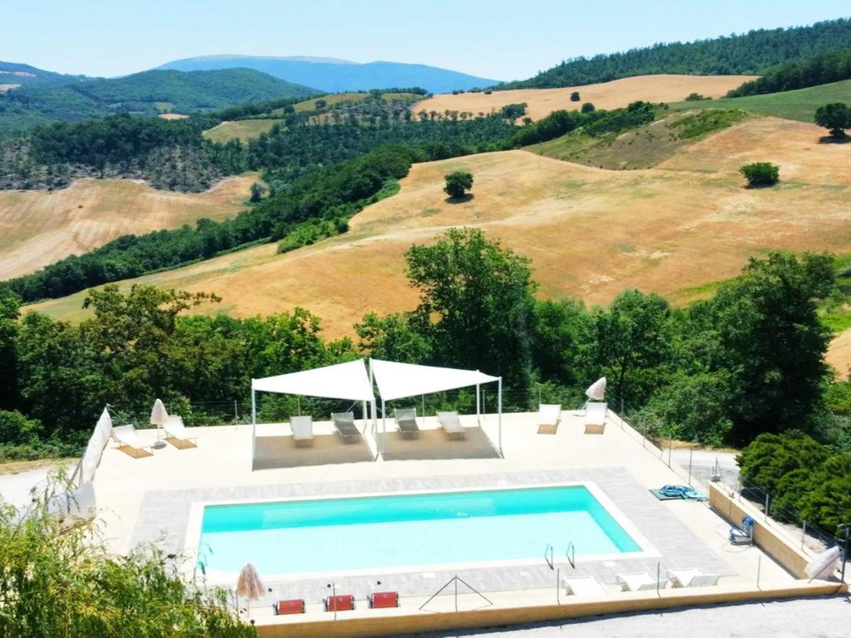 Agriturismo La Terrazza Valfabbrica Luaran gambar