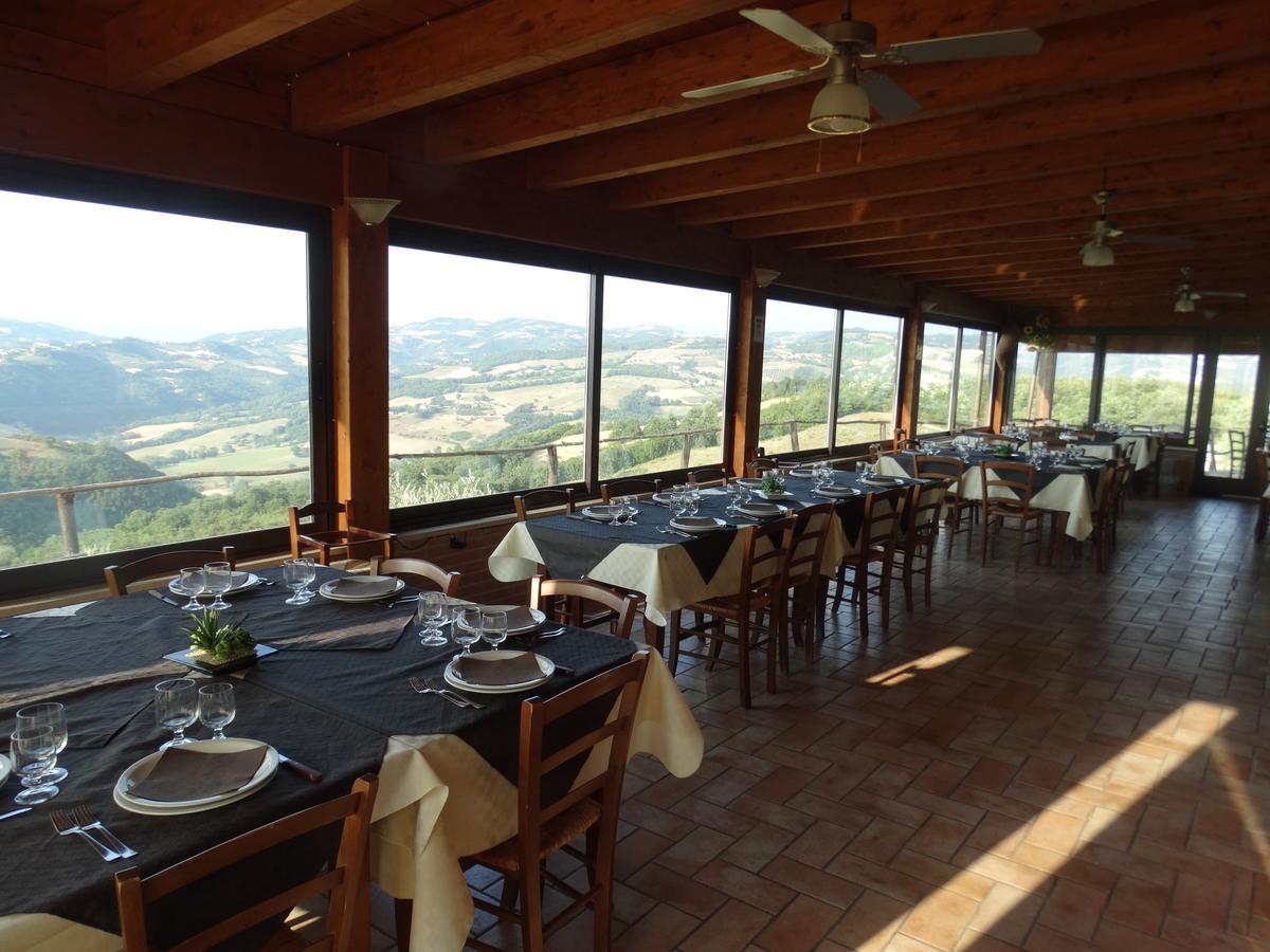 Agriturismo La Terrazza Valfabbrica Luaran gambar